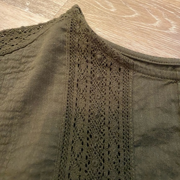 Old navy green top - Picture 3 of 4